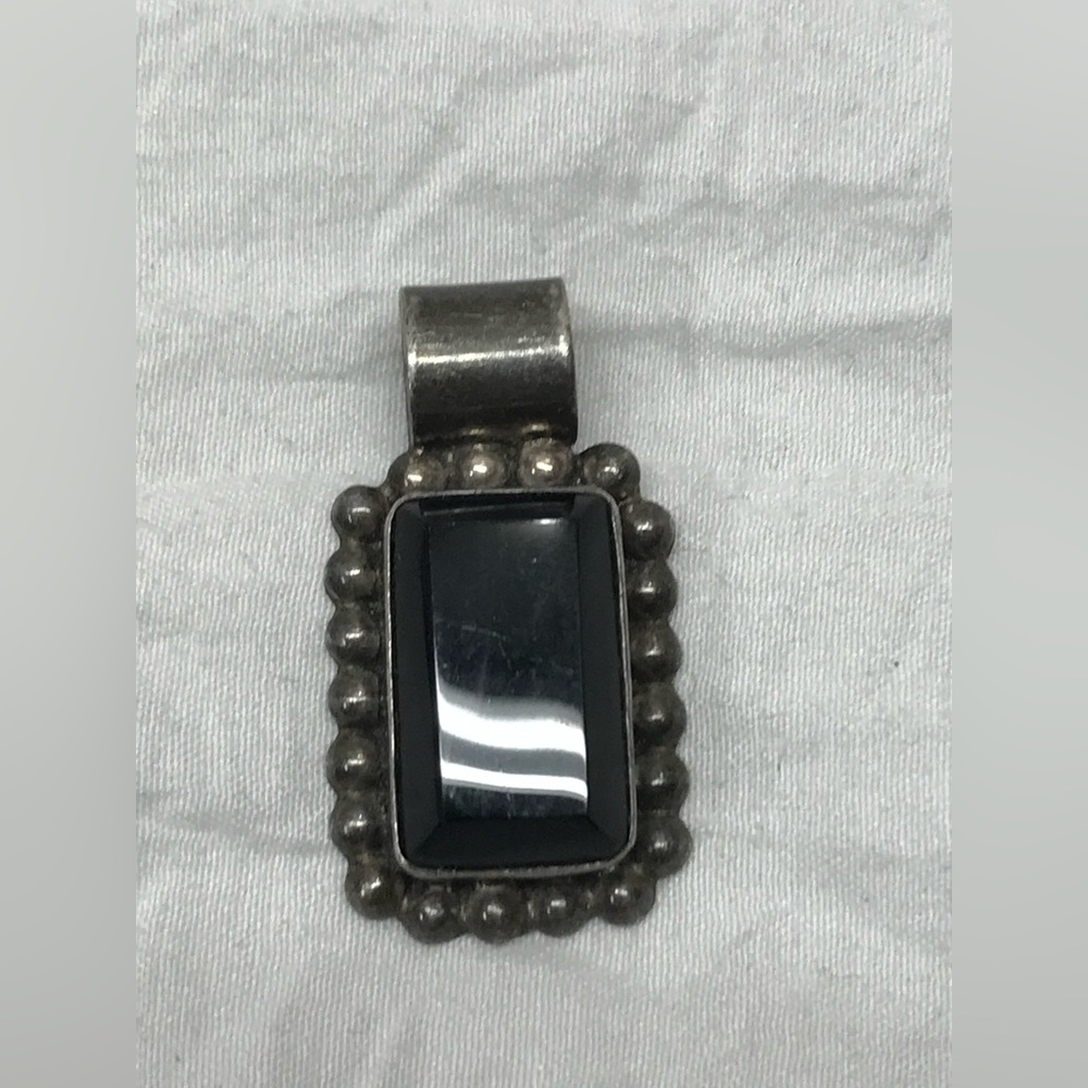 Vintage Taxco Marked Onyx 925 Silver Mexico Pendant TJ-75